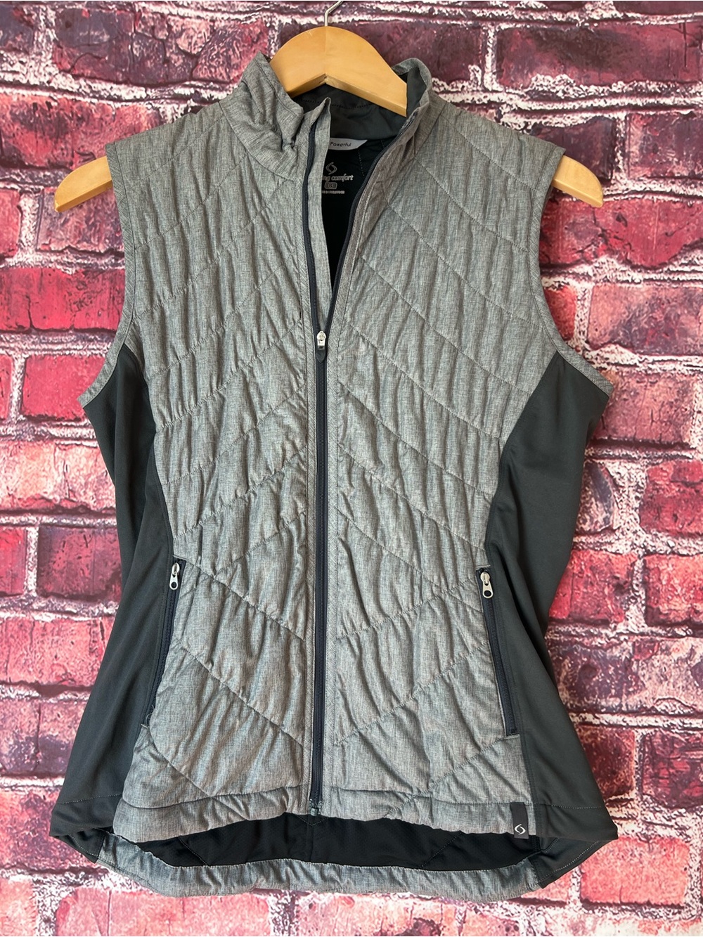 Moving Comfort Heathered Grey Chevron Quilted Active Running Vest